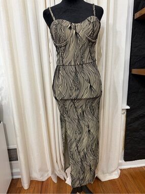 Fashion Nova | Dresses | Bw Maxi Dress | Poshmark